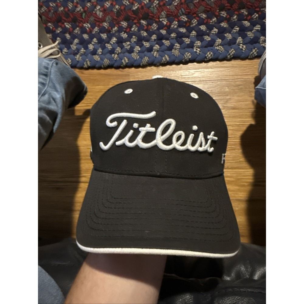 Titleist FJ ProV1 Adult Adjustable StrapBack Golf Baseball Hat Cap Black